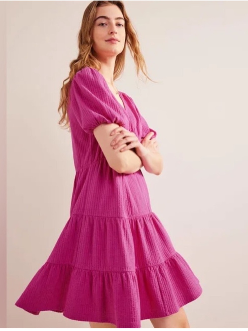 Boden Seersucker Short Sleeve Tiered Dress Women’s Size 6 Pink